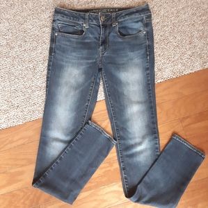 American Eagle Skinny Jeans size 6 Long